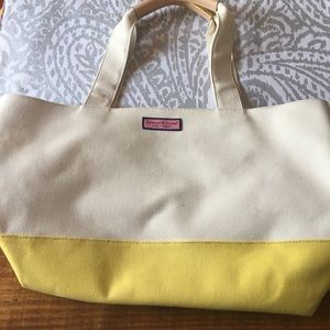 Vineyard Vines Canvas tote with yellow bottom